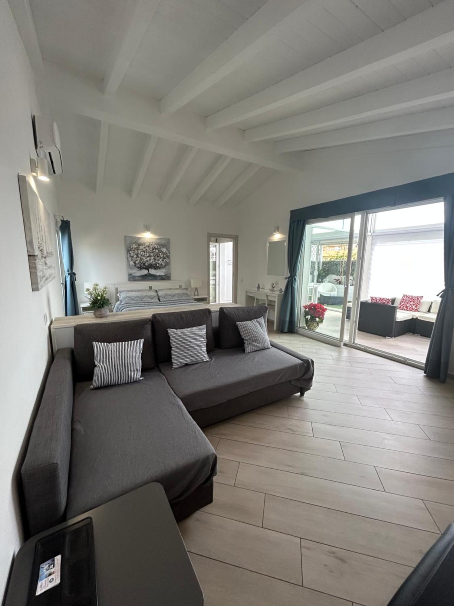 Attico Jasmin Appartement Quartu SantʼElena Buitenkant foto